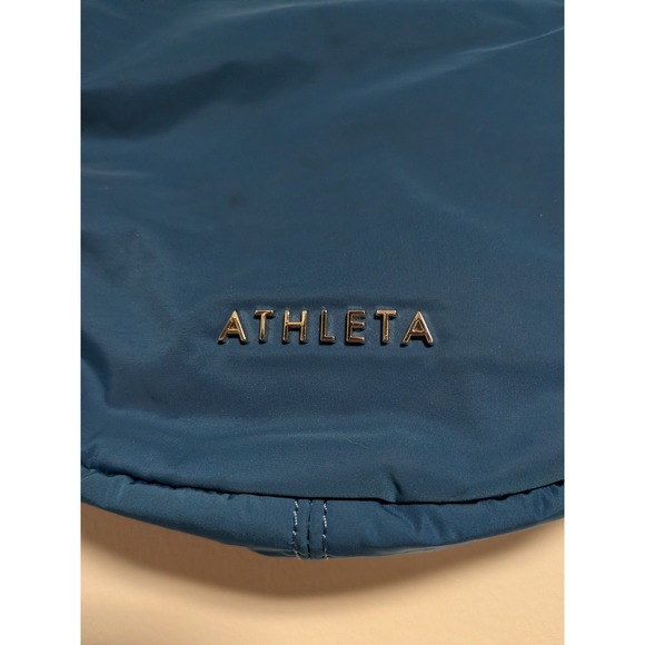 Athleta Women Blue All About Crossbody Bag Crescent Nylon Zip One Size - Picture 3 of 11